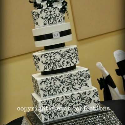 Black & White Damask Wedding Cake Black & White Damask Wedding Cake