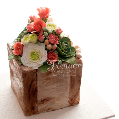Rose & Succulent Flower Box Rose & Succulent Flower Box