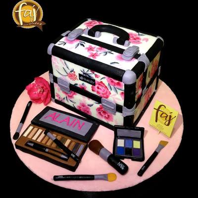 A Replica Of The Make Up Artists Make Up Kit By Faj House Of Cakes Handpaintedcakes 3Dcakes Make Up Couturecakes Customcakesiligan Ca A Replica Of The Make Up Artists Make Up Kit By Faj House Of Cakes Handpaintedcakes 3Dcakes Make Up Couturecakes Customcakesiligan Ca
