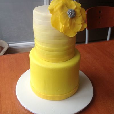 Lesson Leant From This Cake Do Not Steam Modelling Chocolate The Flower Is Part Modelling Chocolate Part Fondant And I Steamed It To R on Cake Central