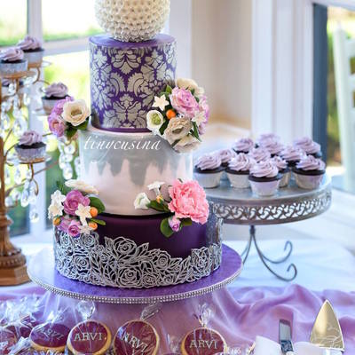 My First Ever Wedding Cake Poured Our Heart And Soul For This As A Gift For My Eldest Sisters Wedding First Time To Make The Ball Gum Pa My First Ever Wedding Cake Poured Our Heart And Soul For This As A Gift For My Eldest Sisters Wedding First Time To Make The Ball Gum Pa