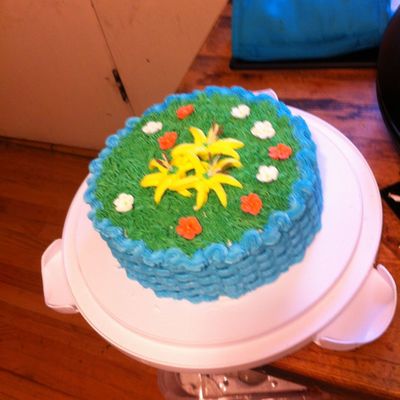 Made This In My Second Course Lesson 4 Of The Wilton Cake Lessons I Have An Awesome Instructor on Cake Central