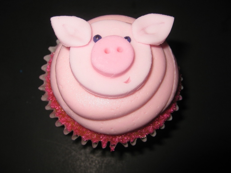 Cupcake Shaped Birthday Cake Cupcake Shaped Birthday Cake