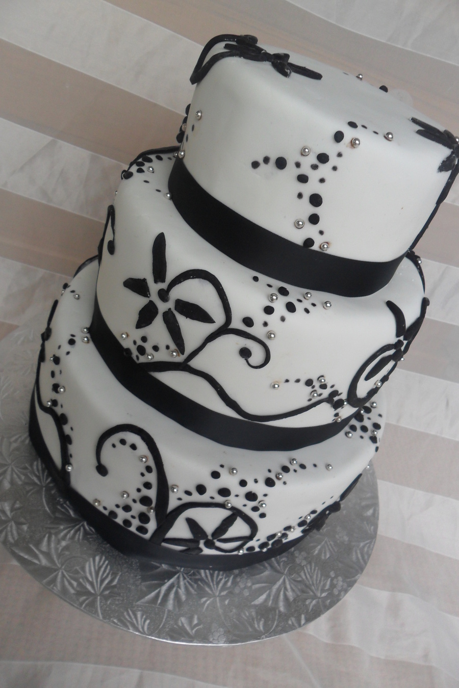 Black & White Wedding on Cake Central Black & White Wedding on Cake Central