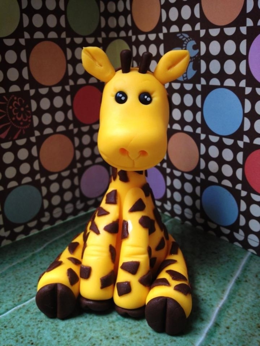 Gumpaste Baby Giraffe
