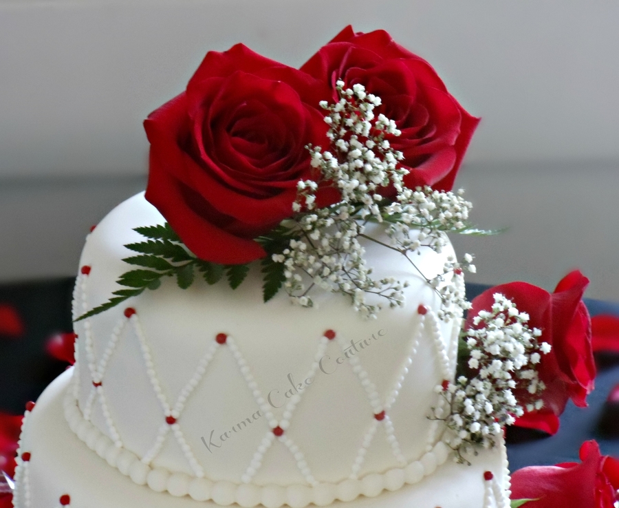 Red Red Roses - CakeCentral.com