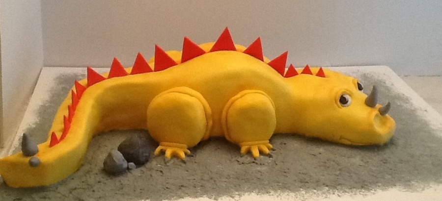 Mellow Yellow Dinosaur :) on Cake Central Mellow Yellow Dinosaur :) on Cake Central