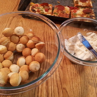 Cinnamon Cake Pops With Vanilla Buttercream Testing out my new Cake Pop maker! It works awesomely! And, the cinnamon pops paired with some homemade vanilla buttercream = heaven!