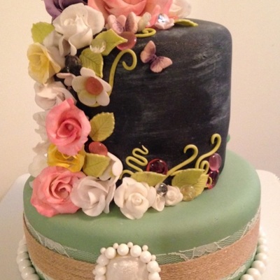 Chalkboard And Roses Cake