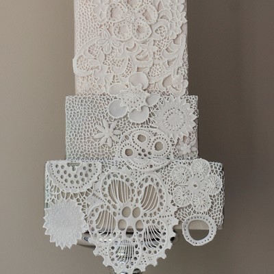 Lace Cake For A Vintage Wedding Lace Cake For A Vintage Wedding