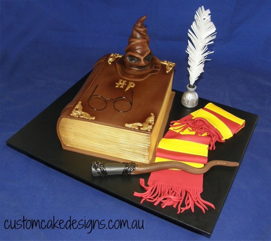 Harry Potter Book Cake - CakeCentral.com