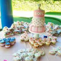 Hello Kitty Cake Pastel Guatemala Pink Girl Candy Station, Pastel de diseño, piñatas, invitaciones infantiles, sorpresas, recuerditos personalizados, Refacciones...