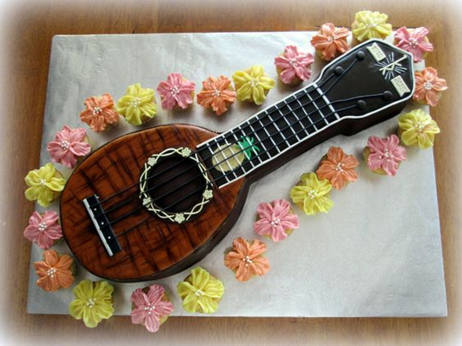 Ukelele Cake  on Cake Central