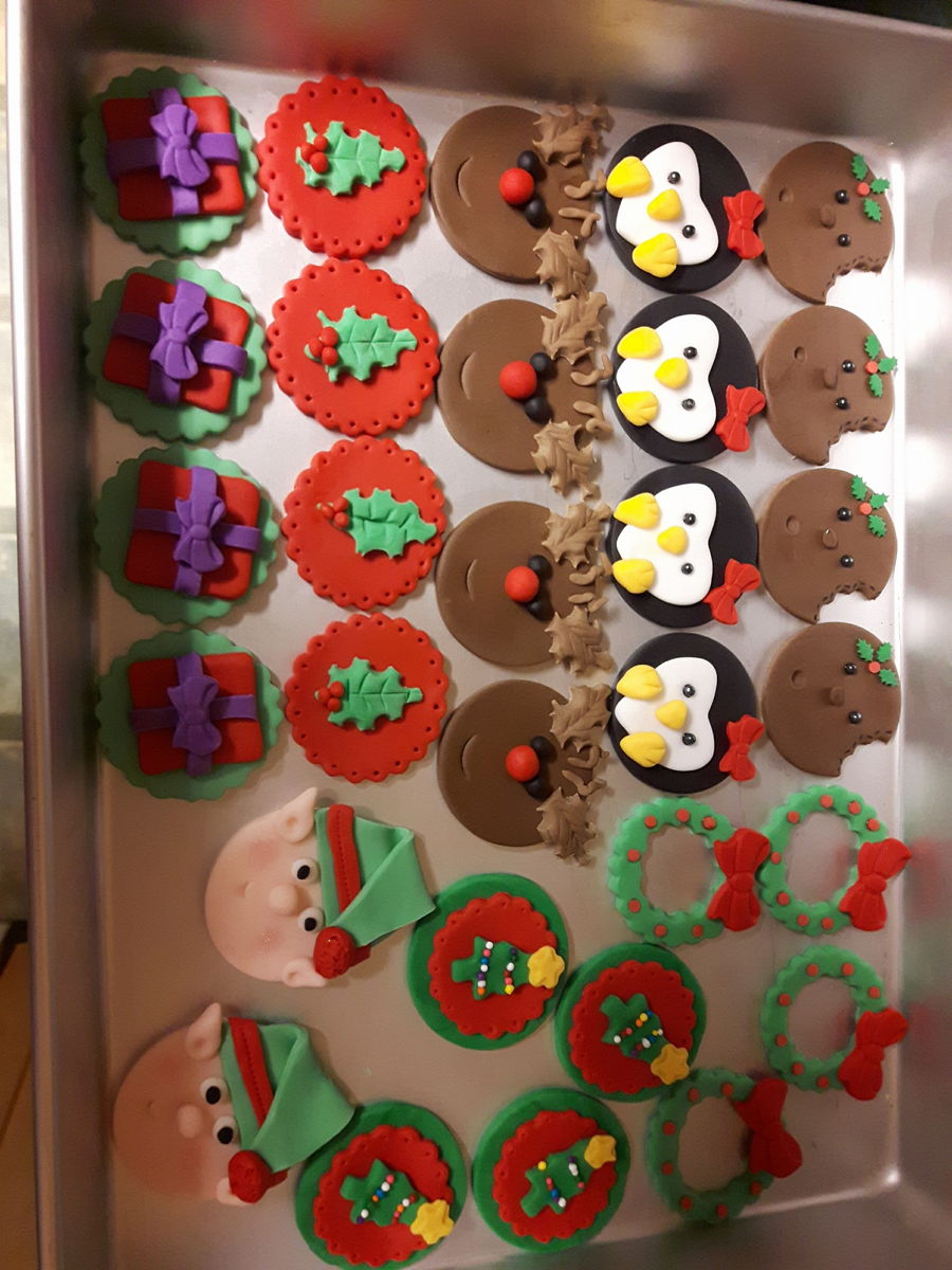 christmas cupcake toppers cakecentral com christmas cupcake toppers cakecentral com