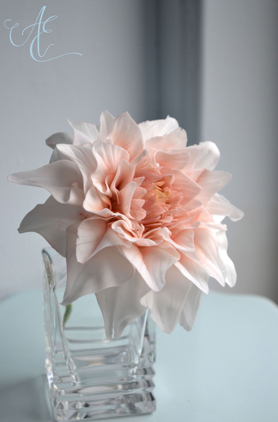 Tutorial - Cafe Au Lait Dahlia on Cake Central Tutorial - Cafe Au Lait Dahlia on Cake Central