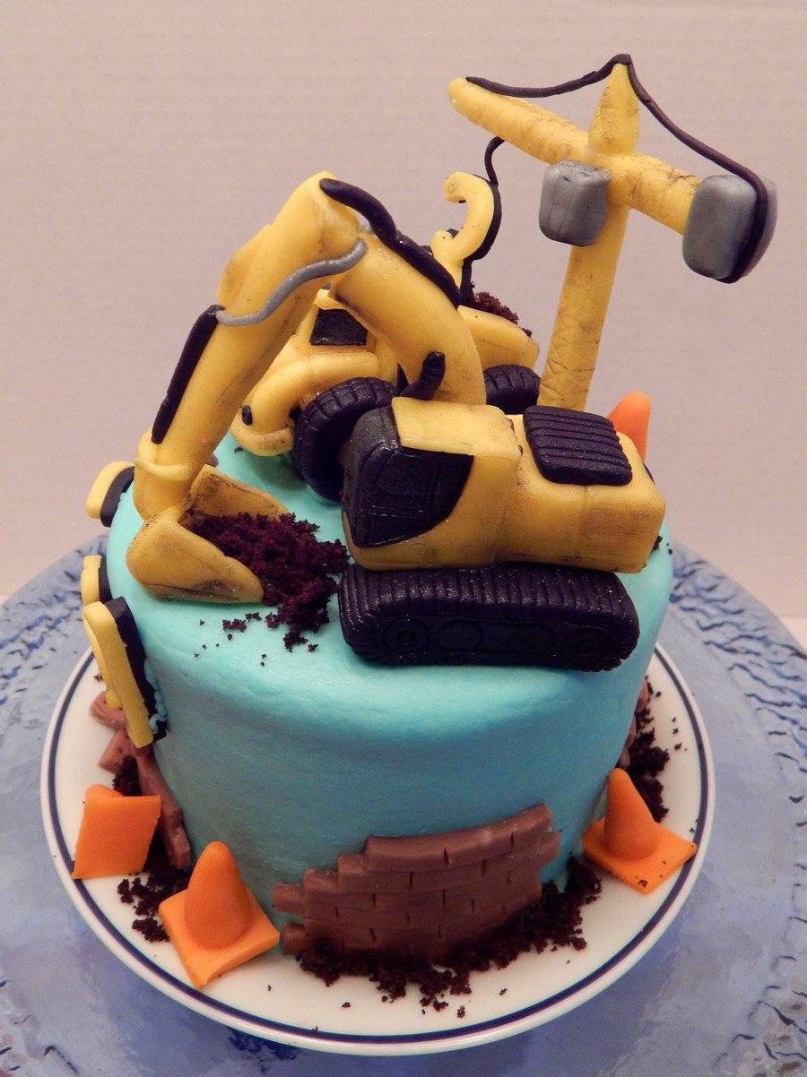 Construction Cake - CakeCentral.com