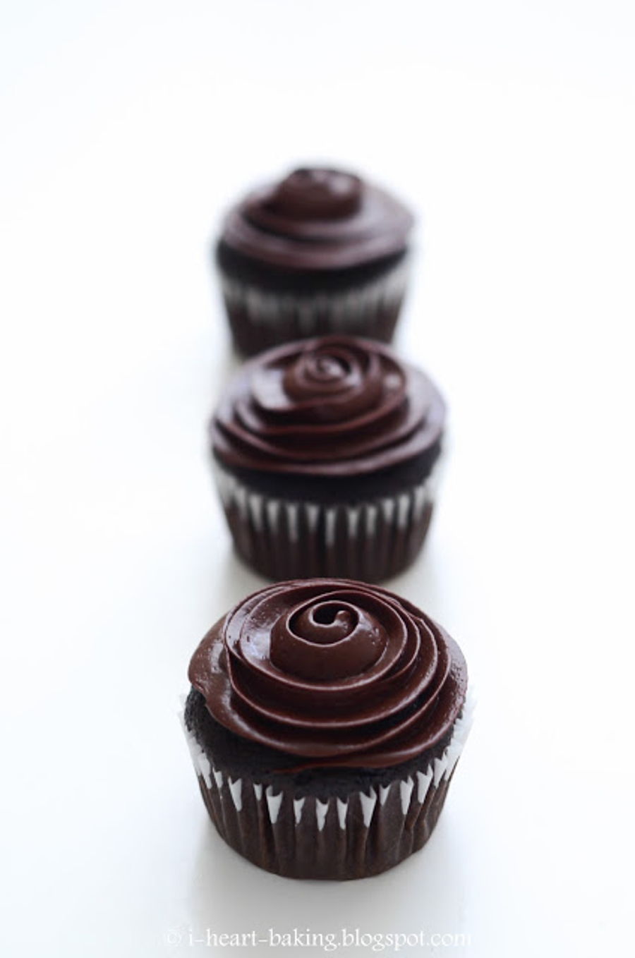 Dark Chocolate Cake With Chocolate Ganache Frosting Dark Chocolate Cake With Chocolate Ganache Frosting