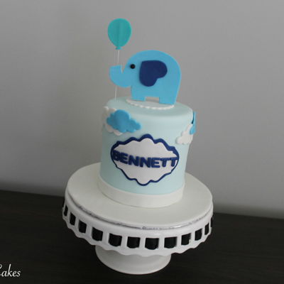 Miniature Elephant Themed Cake Miniature Elephant Themed Cake