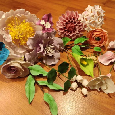 Sugar Flowers Simplified on Cake Central