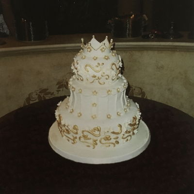 The Bride Chose A Kerry Vincent Cake The Bride Chose A Kerry Vincent Cake