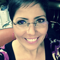 Cake Decorator Caribbean Cakes