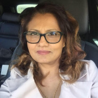 Cake Decorator AprilleD