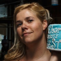 Cake Decorator Isacake