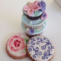 Cake Decorator sophiedolan