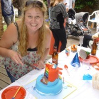 Cake Decorator Aimee17
