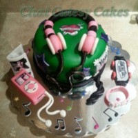 Cake Decorator Chaianna