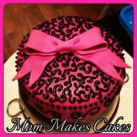 Cake Decorator MomMakesCakesAZ