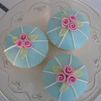 Cake Decorator bakescupcakes