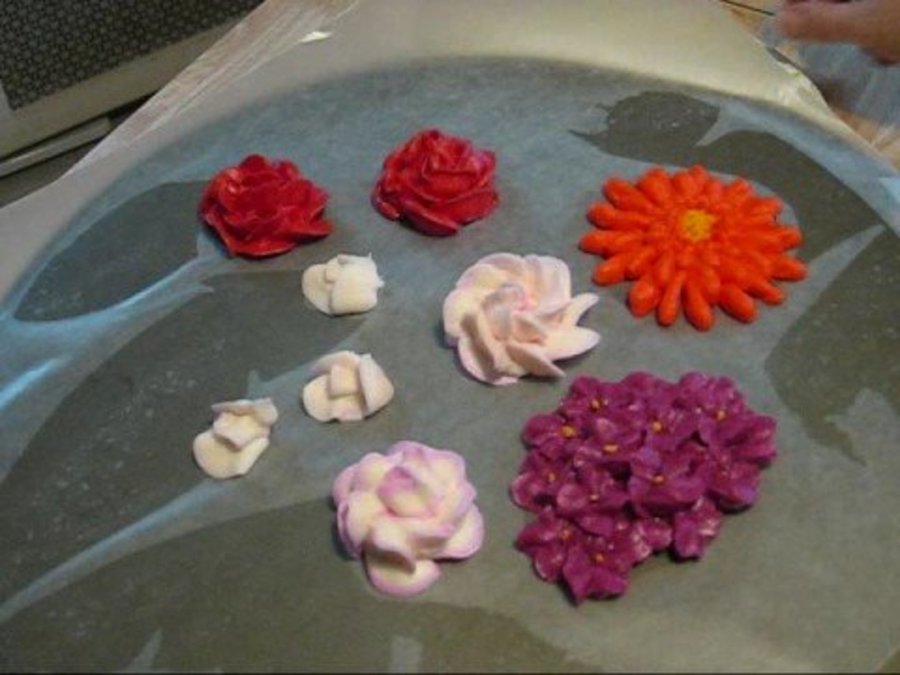 Royal Icing Flowers Tutorial How To Make Hydrangeas