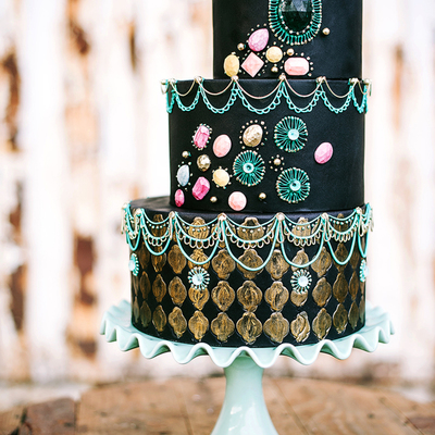 From Sketch to Cake: Jennifer Bratko's Cover Cake on Cake Central