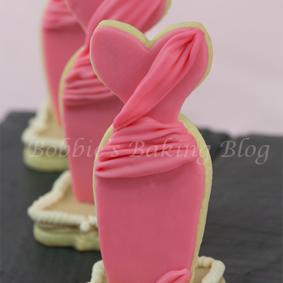 How to Make a Fondant Dress Sugar Cookie Tutorial on Cake Central