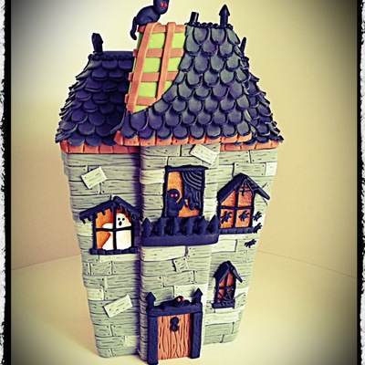 Spooky Gingerbread Mansion Tutorial on Cake Central