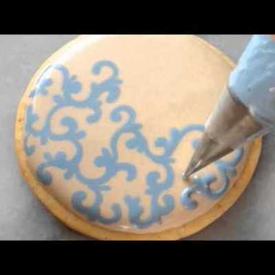 Royal Icing Filigree Tutorial "Wet on Wet" Technique on Cake Central