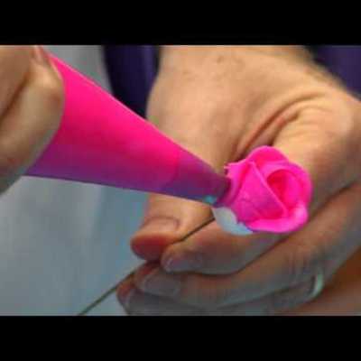 How to Make A Buttercream Rose on Cake Central