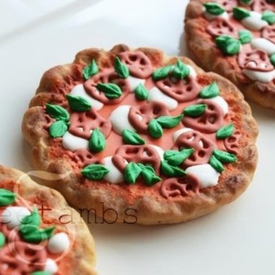 How to Make a Pizza Cookie on Cake Central