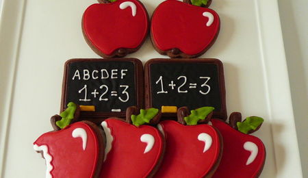 Top Back to School Cakes