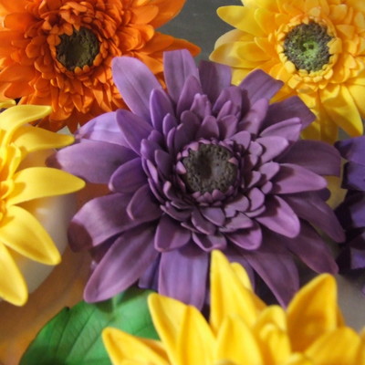 Gerbera Daisy Tutorial on Cake Central