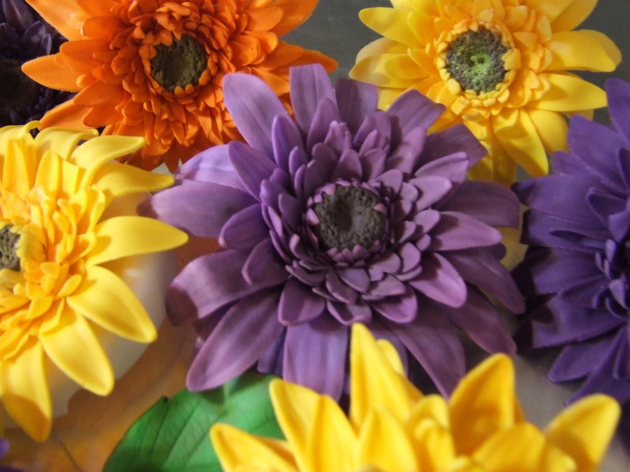 Download Gerbera Daisy Tutorial - CakeCentral.com