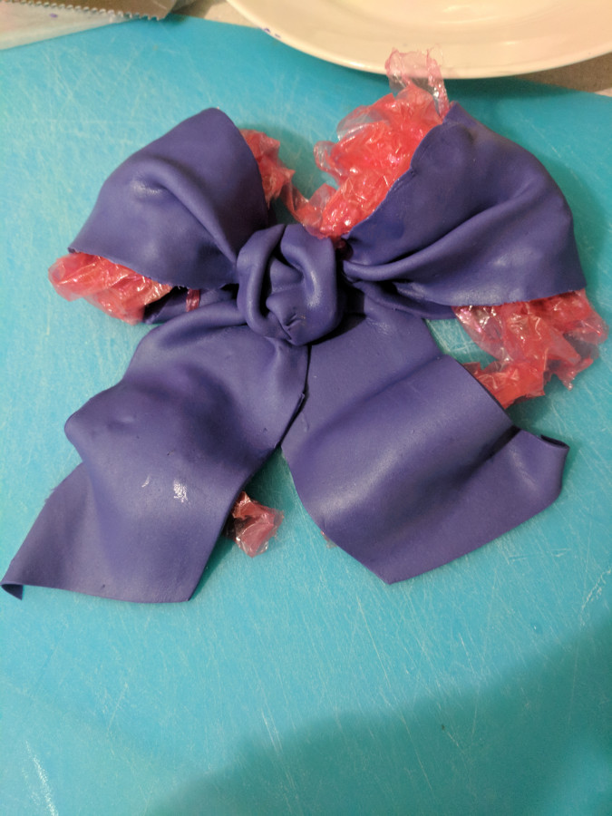 Gumpaste/fondant Bow