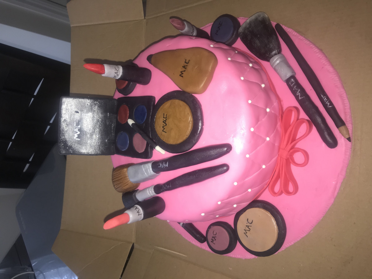 My Very First Fondnt Cake