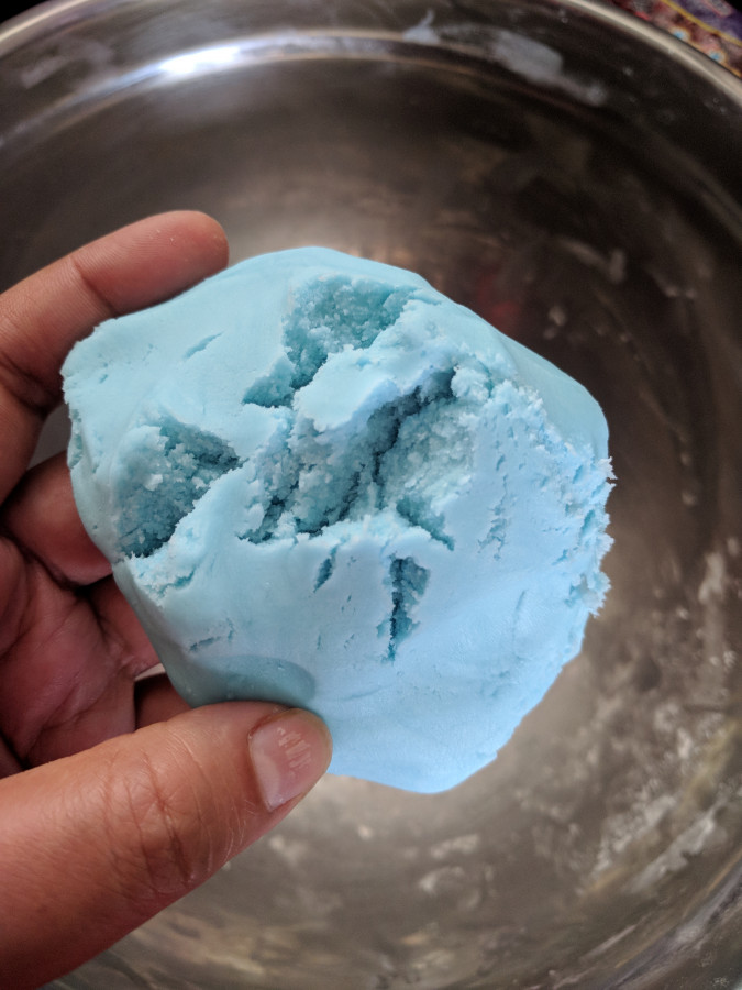 Fondant Is Not Like Play Dough Consistency
