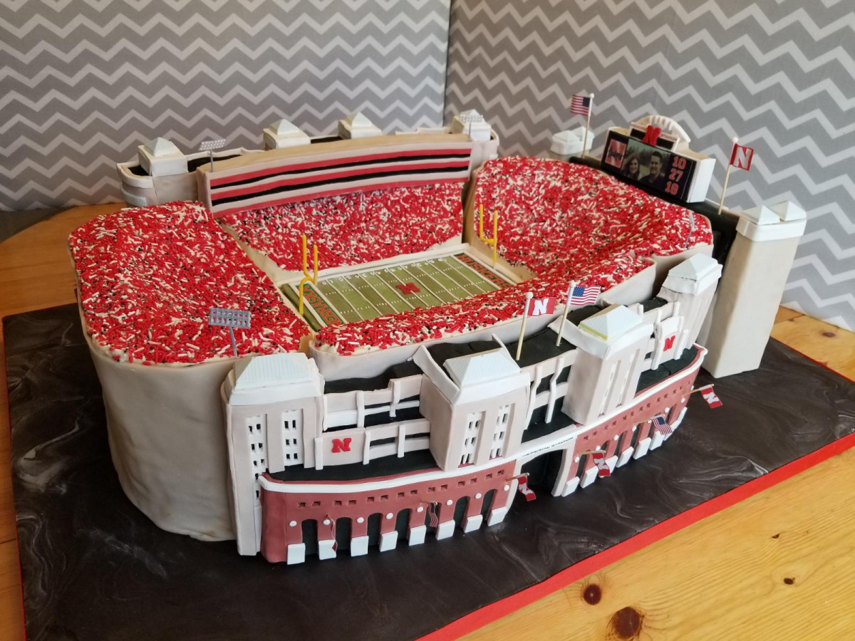 Covering A Huge Cake Board With Fondant