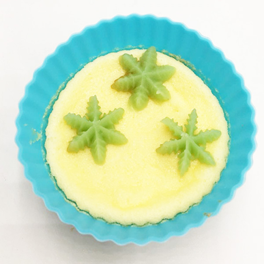 Did You Use The Christmas Icing Tips To Decorating Your Cupcake?