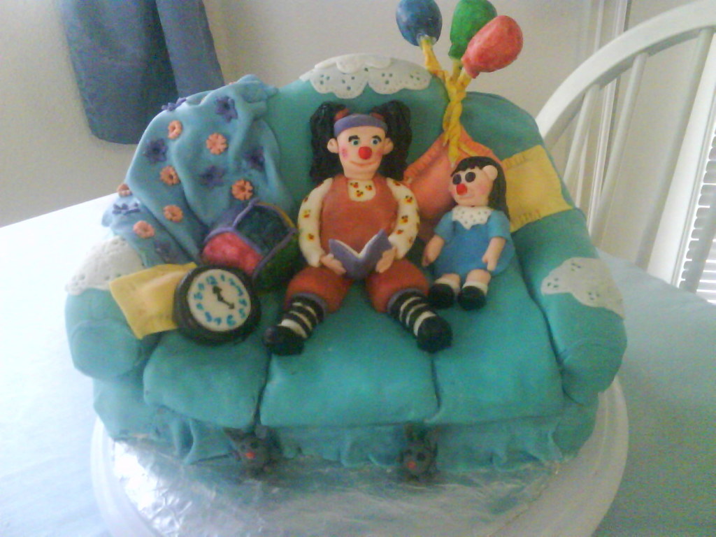 Big Comfy Couch Cakecentral Com