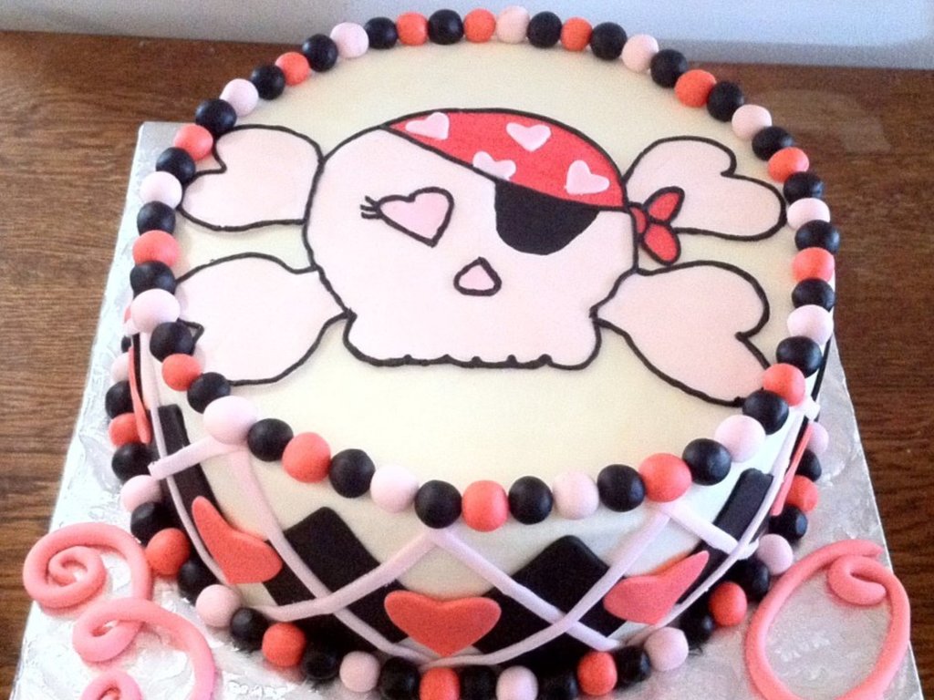 Fashion week Skull Girl and crossbones cake for lady Fashion week Skull Girl and crossbones cake for woman