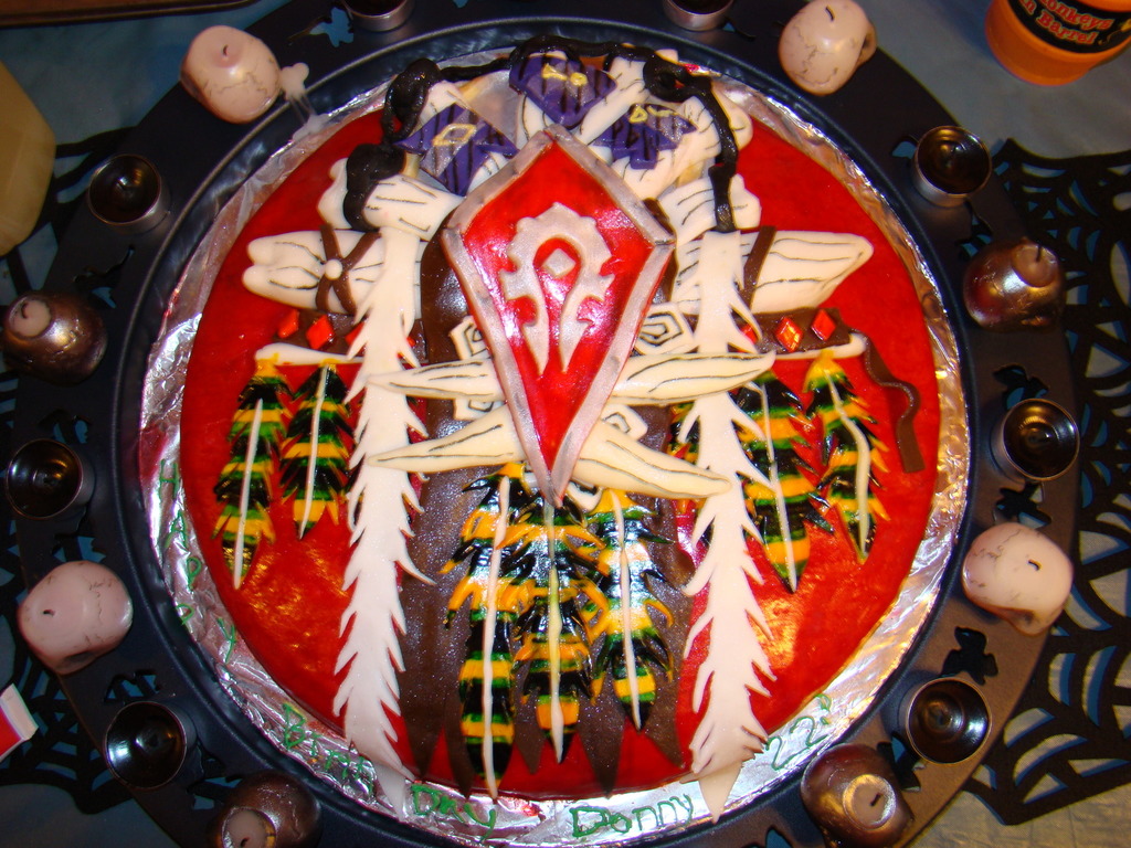 World Of Warcraft Horde Birthday Cake Cakecentral Com World Of Warcraft Horde Birthday Cake Cakecentral Com